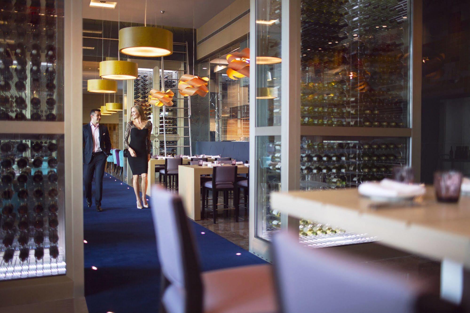 Downtown Rotana Отель Манама