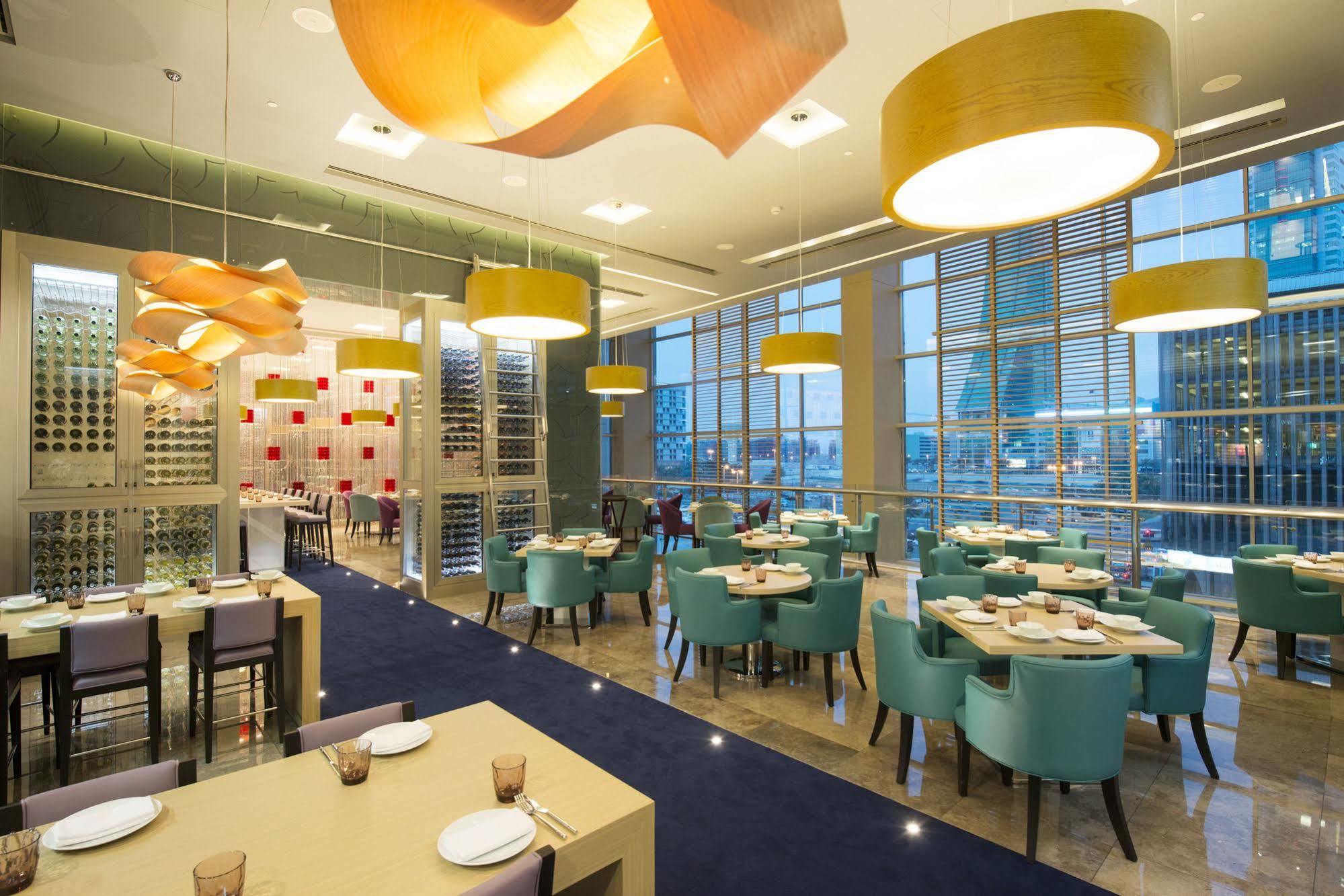 Hotel Downtown Rotana 5*